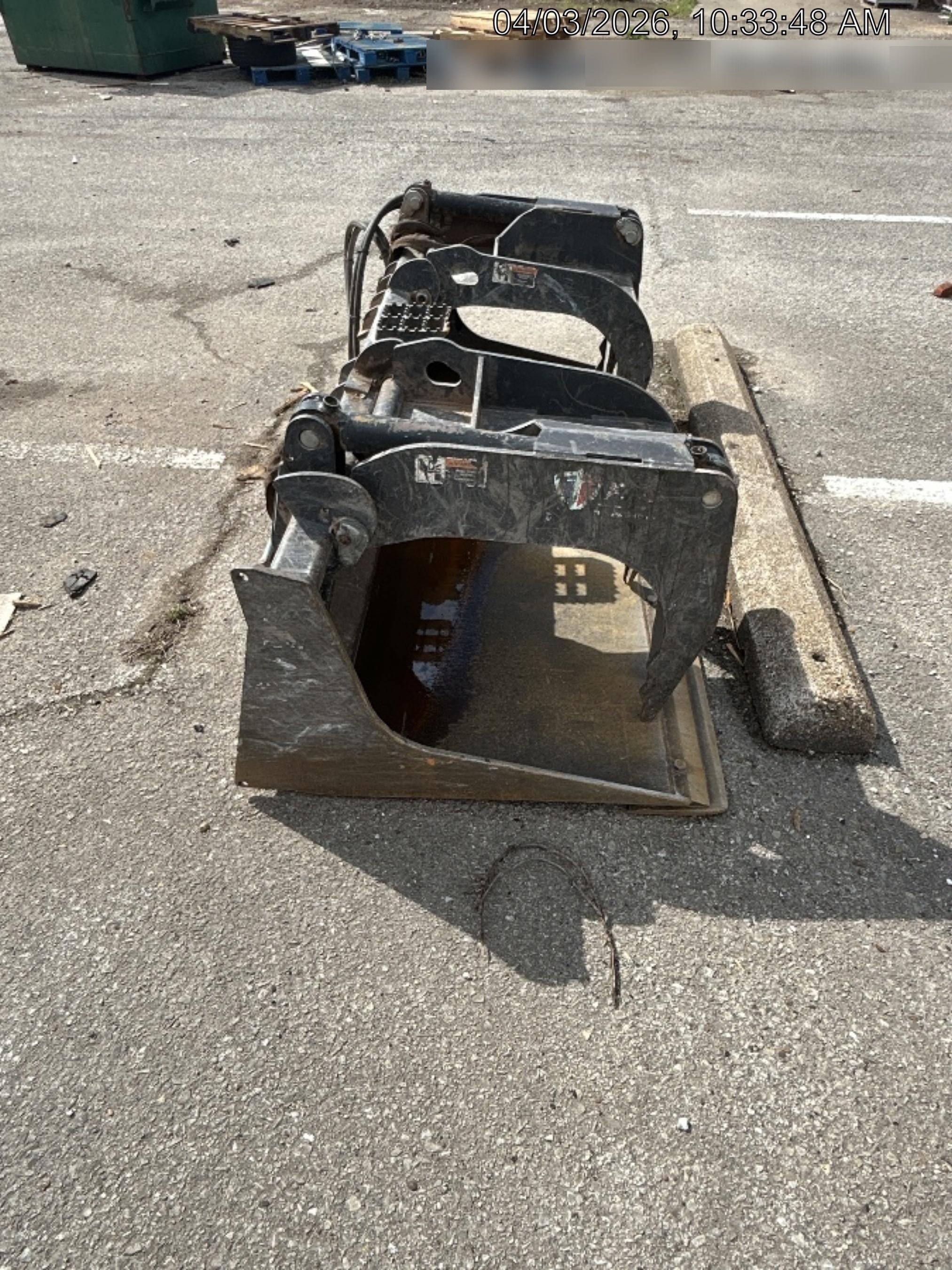 2019 PALADIN 76" Scrap Grapple Bucket - Paladin