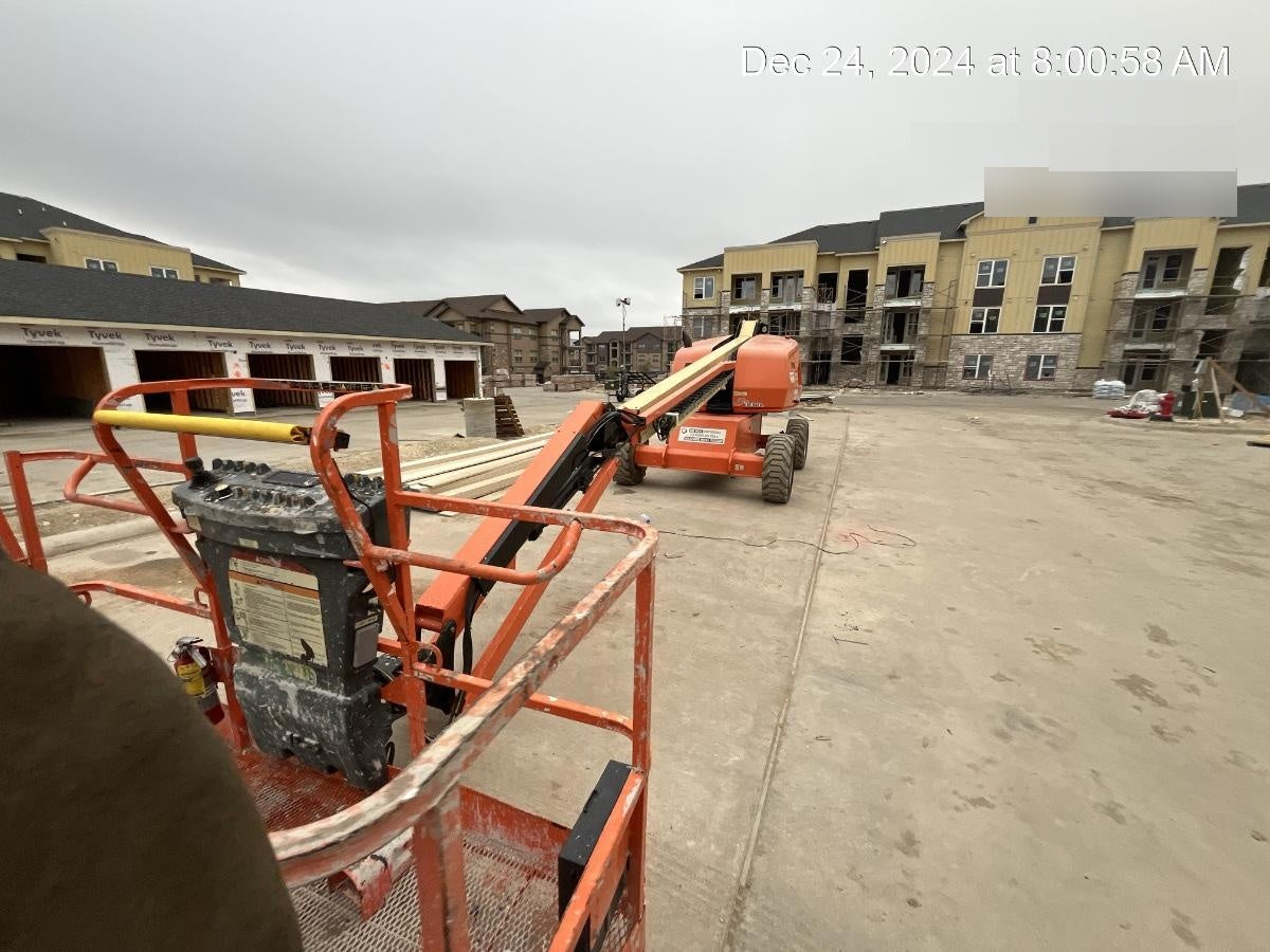 2019 JLG 460SJ