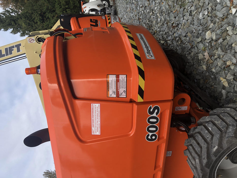2020 JLG 600S