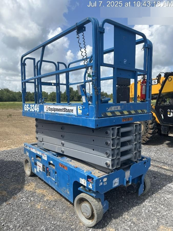 2021 GENIE GS-3246