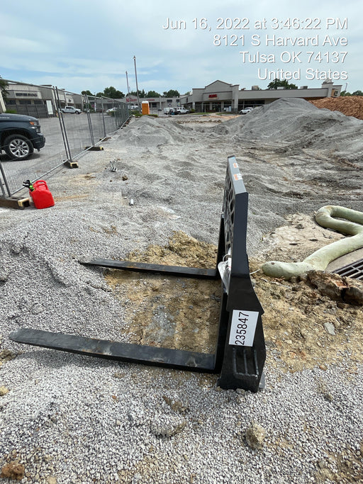 2022 PALADIN 48" Pallet Forks - Paladin