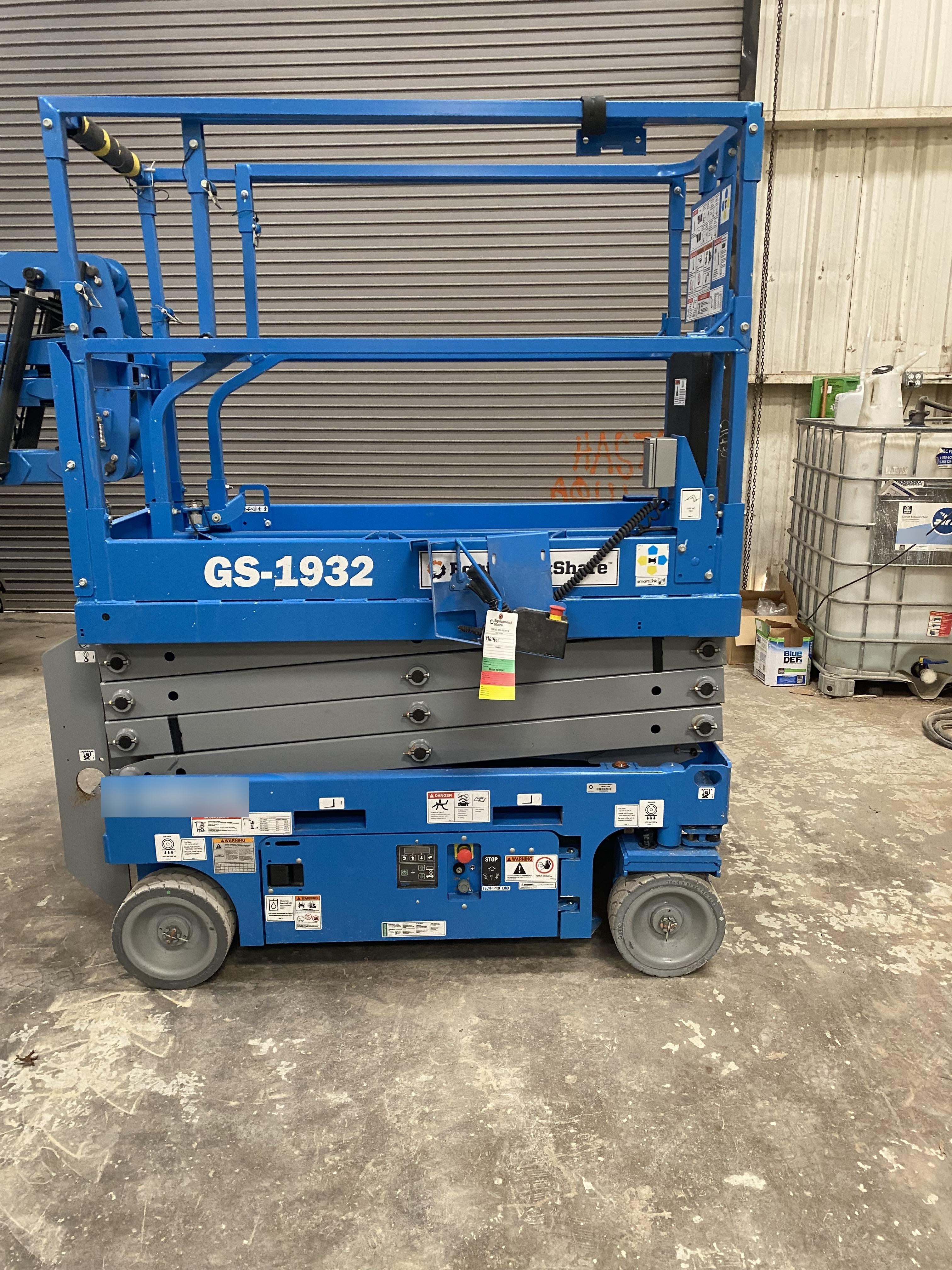 2021 GENIE GS-1932