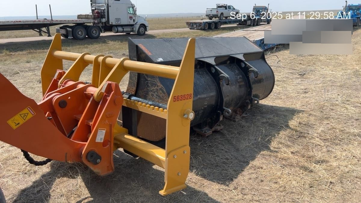 2025 JOHN DEERE 96" Loader Fork Carriage - John Deere