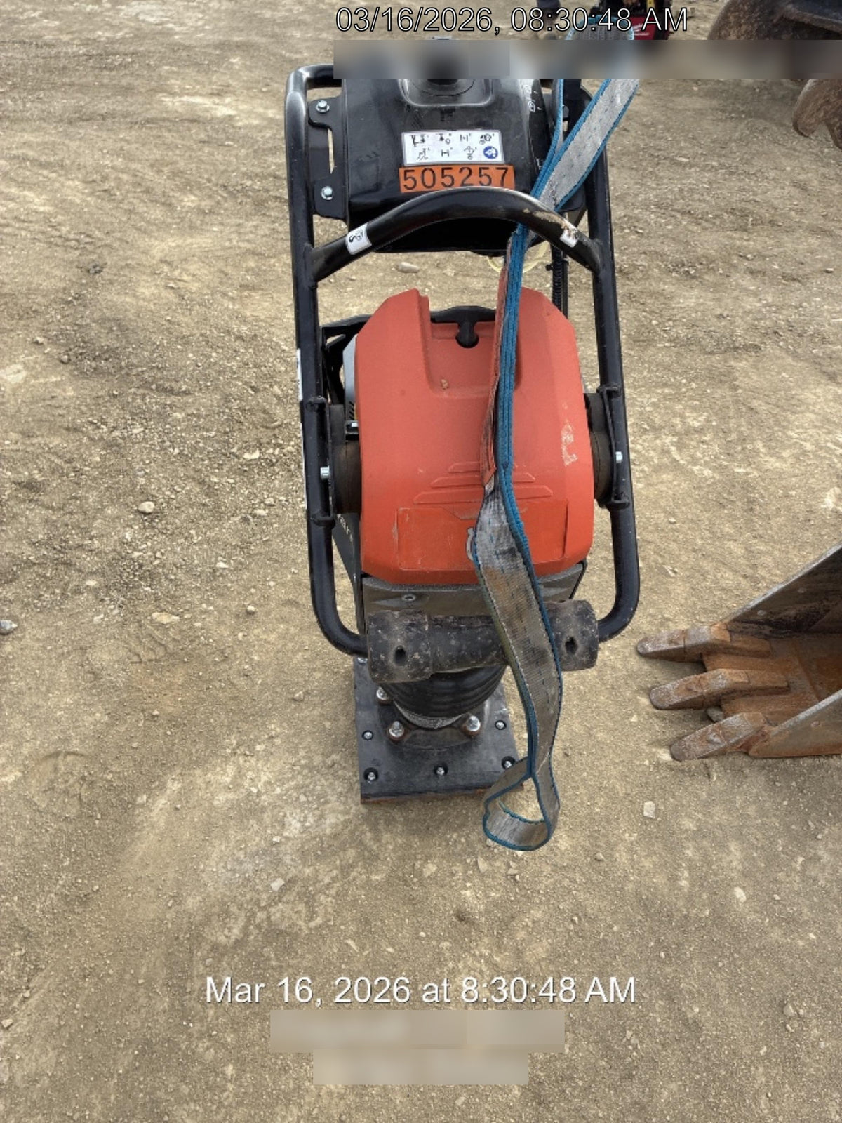 2025 HUSQVARNA LT6005