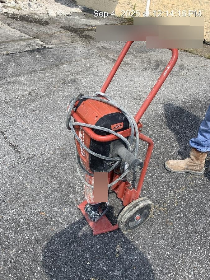 2020 HILTI TE 3000-AVR