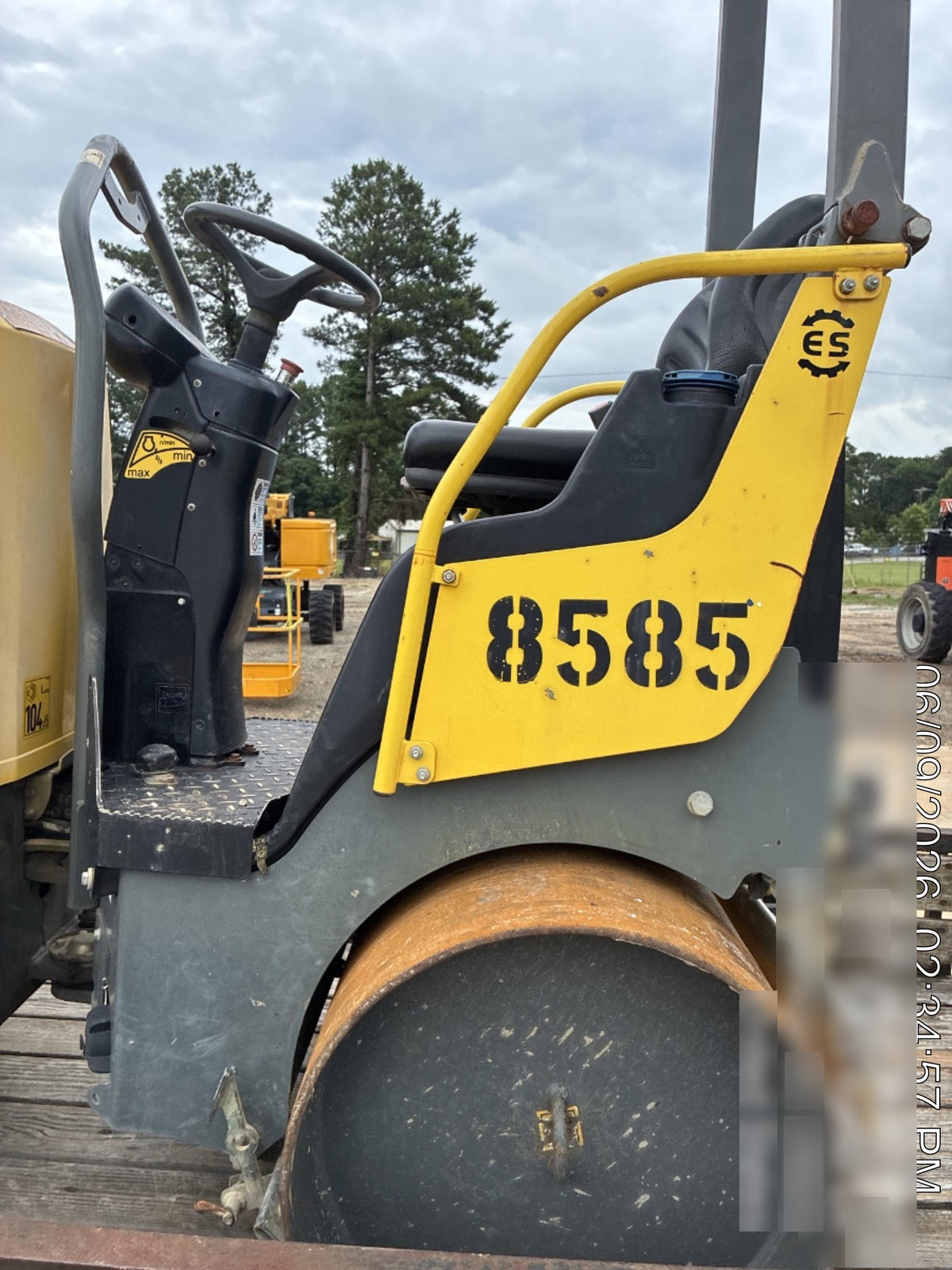 2017 WACKER NEUSON RD18