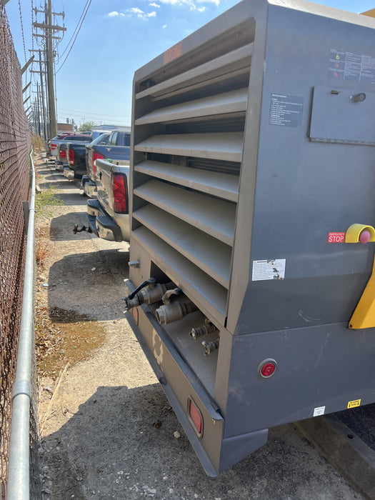 2023 ATLAS COPCO XAS 900