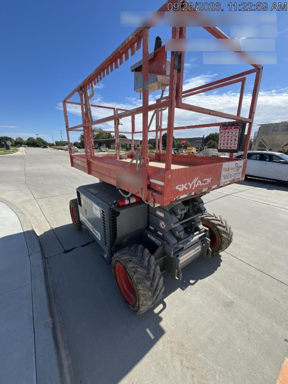 2017 SKYJACK SJ6832 RT