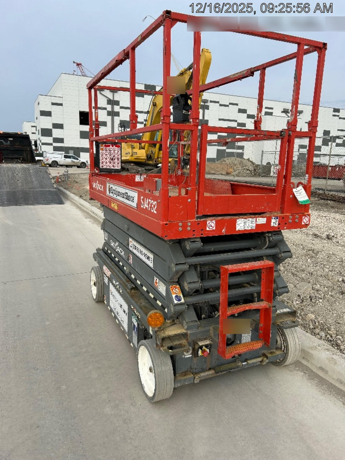 2021 SKYJACK SJ4732