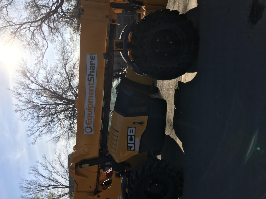 2018 Genie GTH-844 Genie GTH-844 w/Open ROPS, Solid Tires, beacon/work lights, 60" carriage/forks