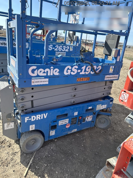 2022 GENIE GS-1932