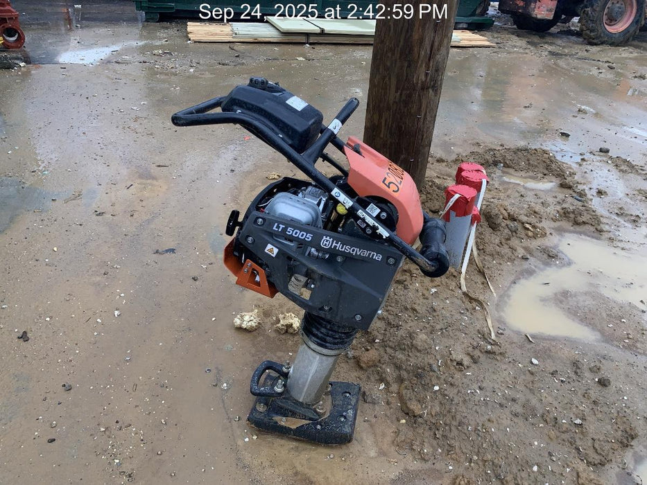 2025 HUSQVARNA LT5005