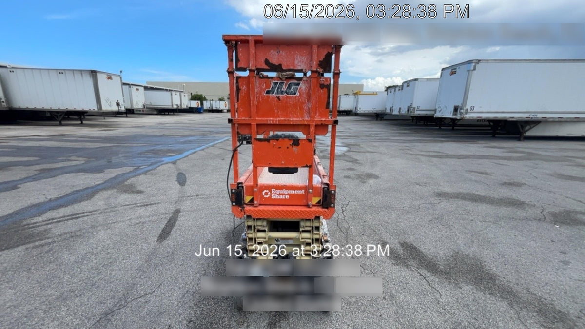 2023 JLG ES1932