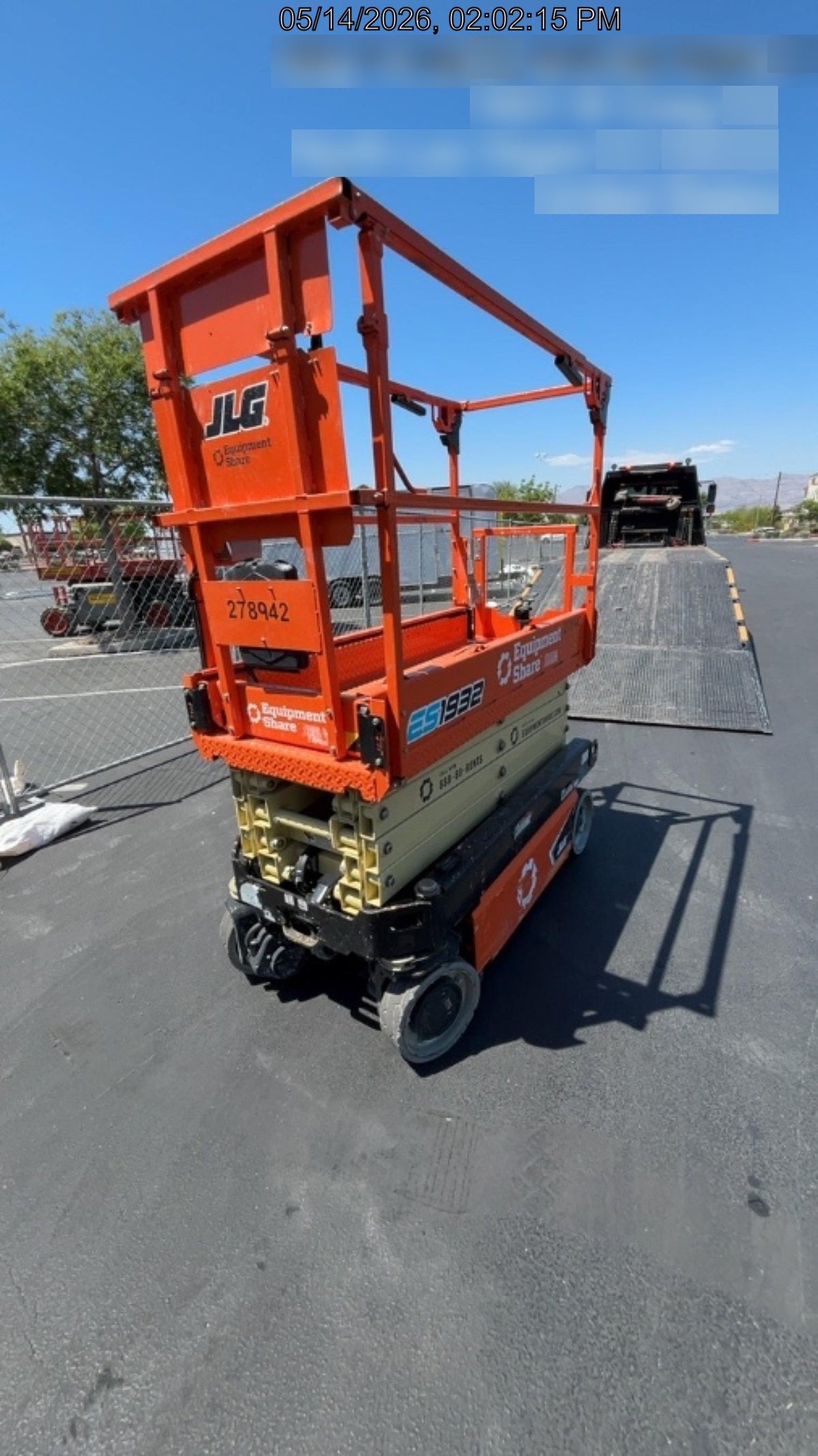 2022 JLG ES1932