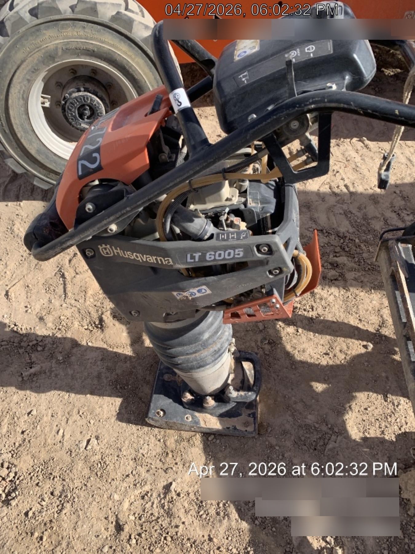 2025 HUSQVARNA LT6005