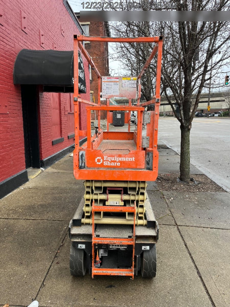 2022 JLG ES2632