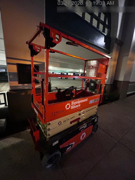 2022 JLG ES1932