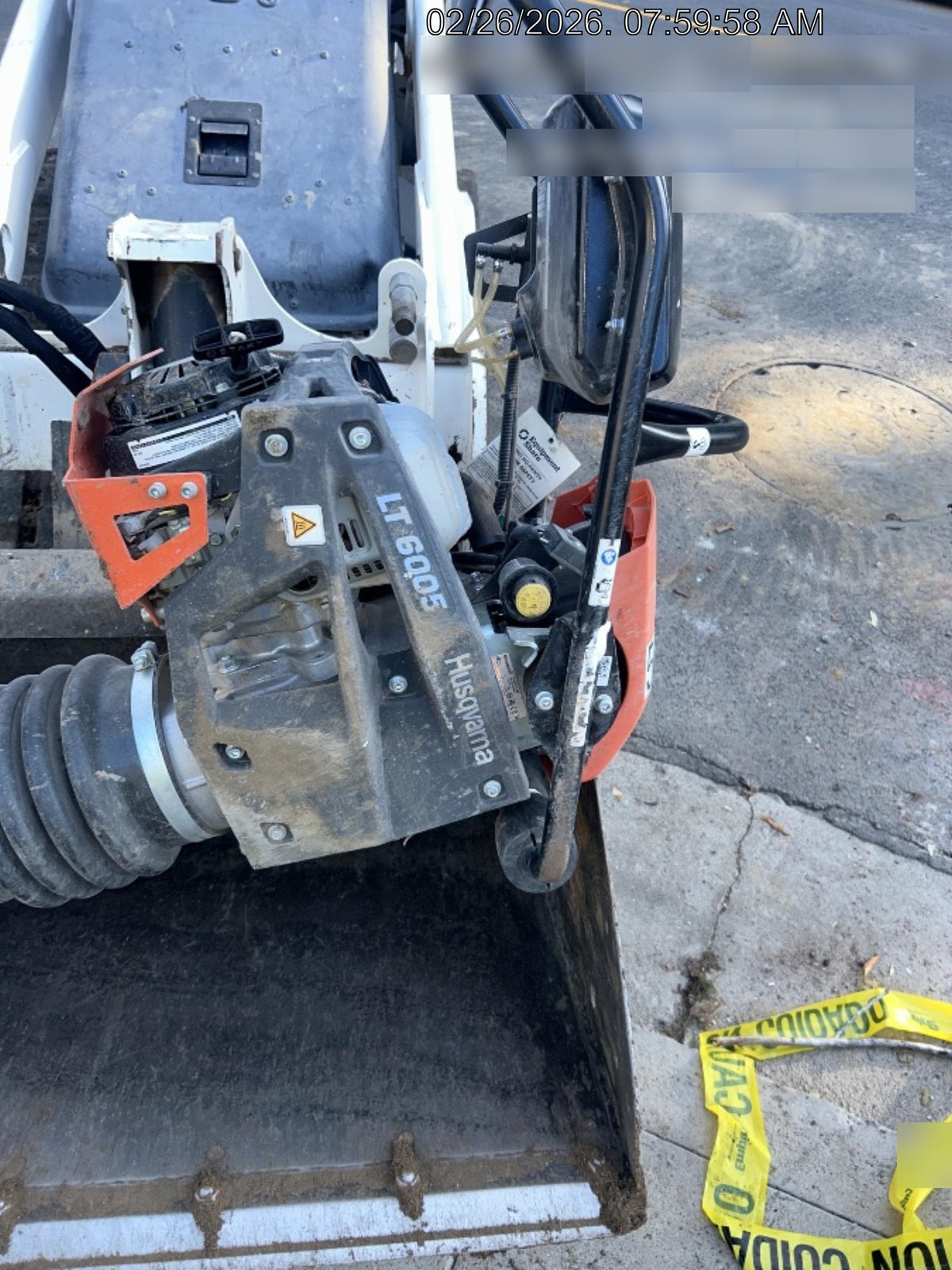 2025 HUSQVARNA LT6005