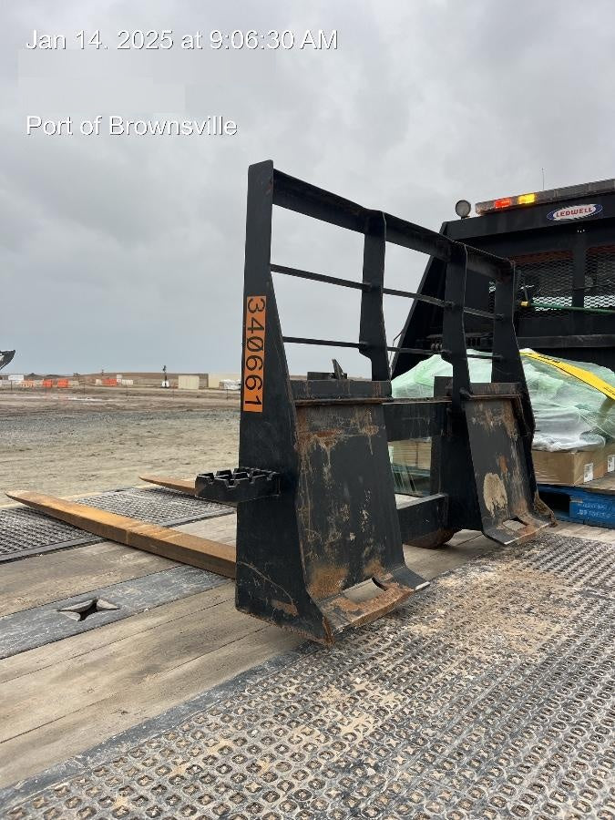 2023 ARROW MATERIAL HANDLING 24" Pallet Fork Frame