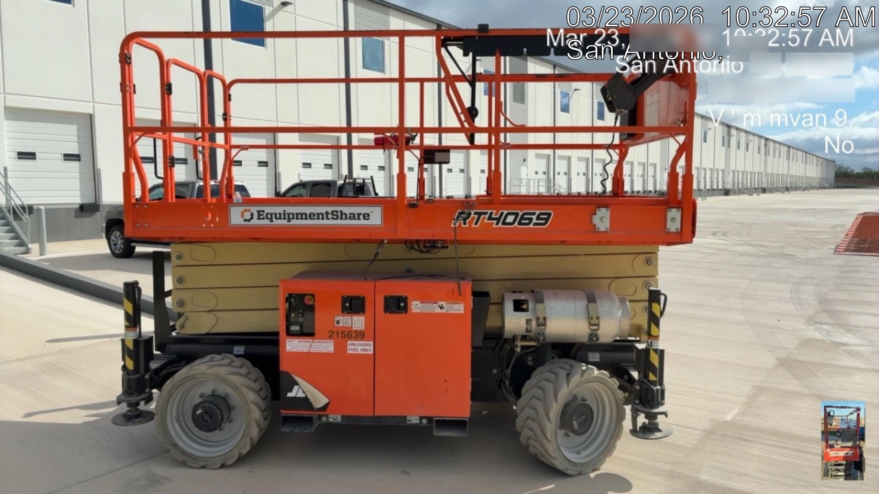 2022 JLG RT4069