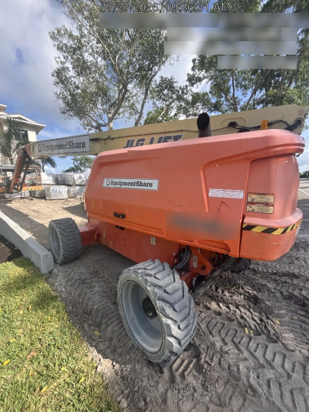 2020 JLG 660SJ