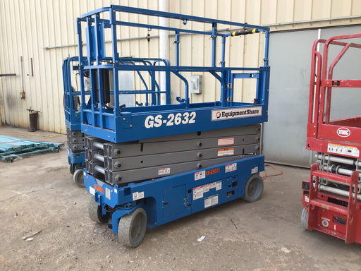 2020 Genie GS-2632 Solid NM Tires, Folding Rails with Half-Height Swing Gate, Beacon