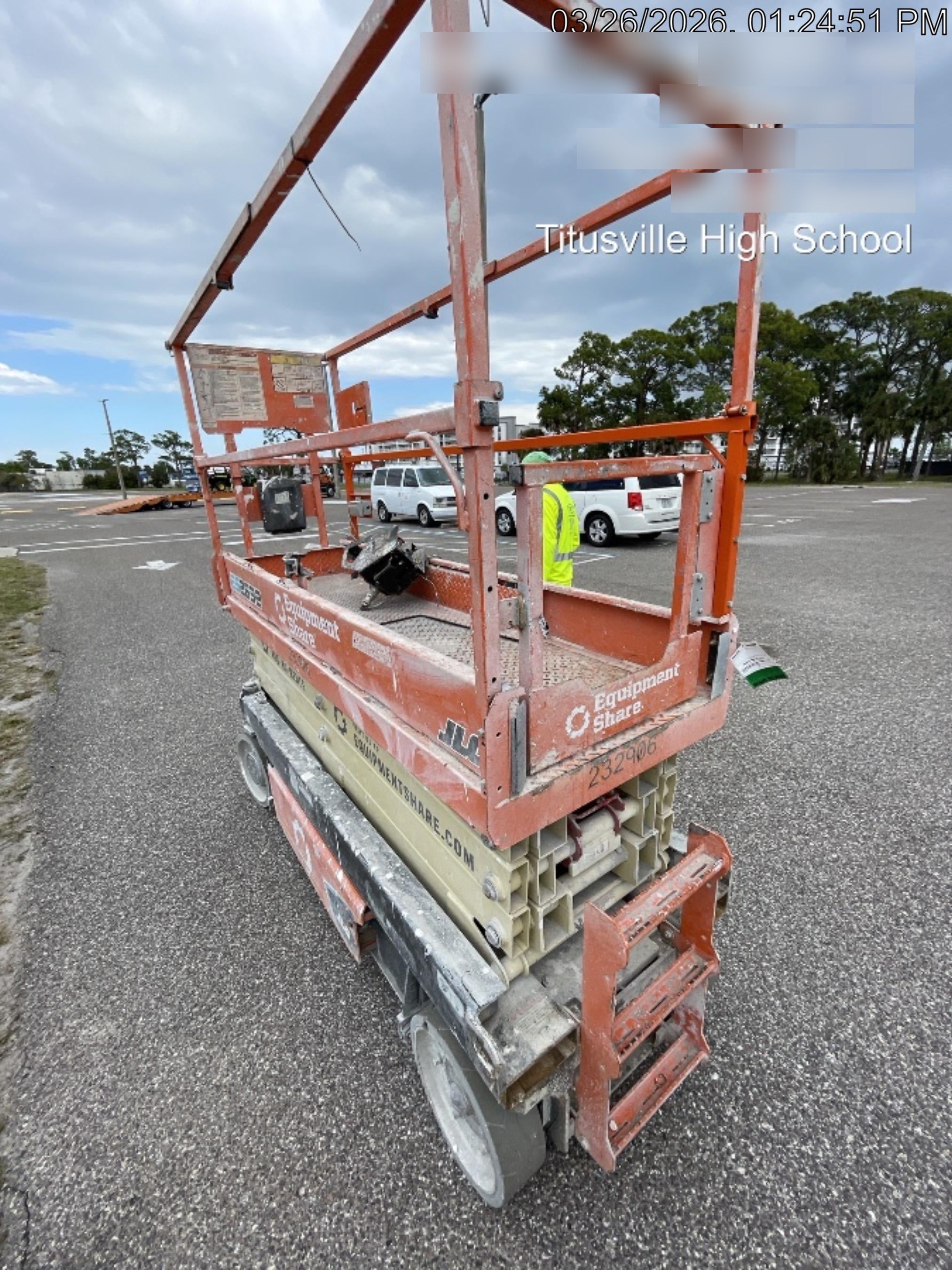 2022 JLG ES2632