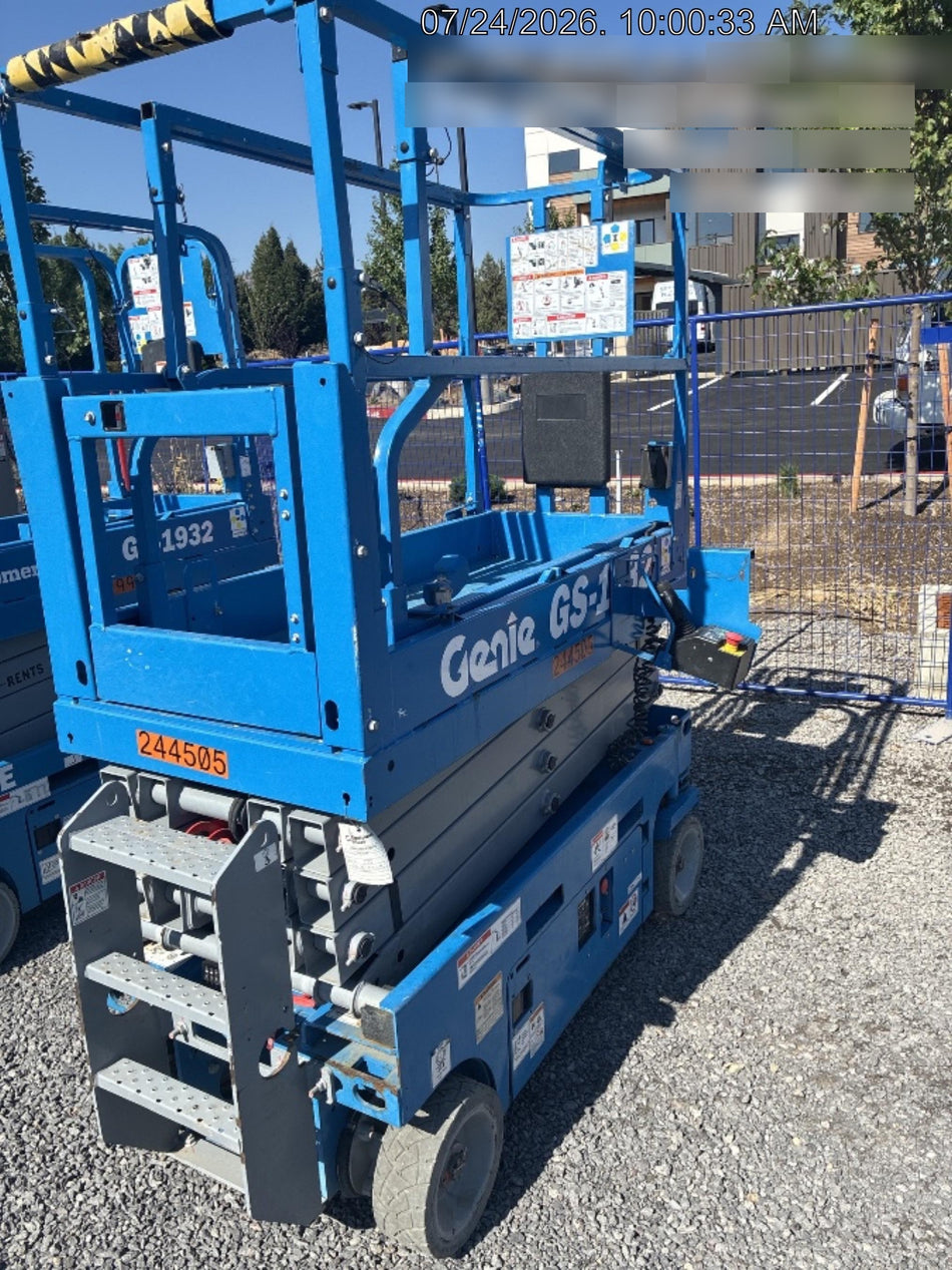2022 GENIE GS-1932