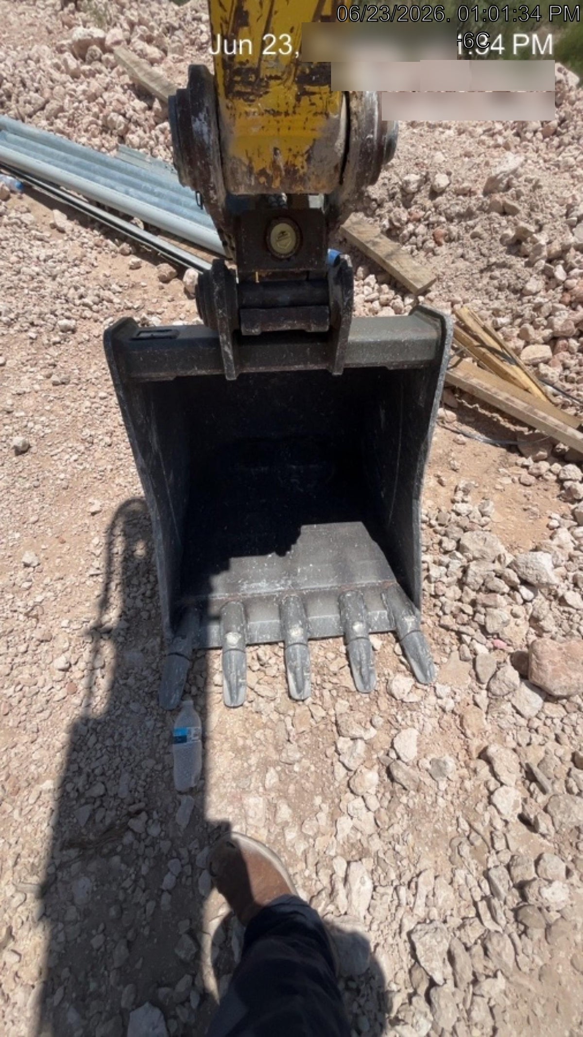 2019 Wacker Neuson ET90 Enclosed Cab, Hybrid Tracks, Long Dipperstick, T4, Hydraulic Thumb w/Manual QC, Buckets: 18/24/36"