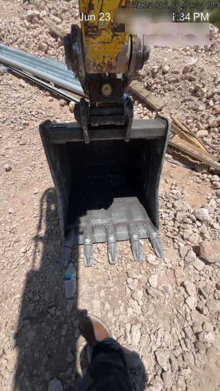 2019 Wacker Neuson ET90 Enclosed Cab, Hybrid Tracks, Long Dipperstick, T4, Hydraulic Thumb w/Manual QC, Buckets: 18/24/36"