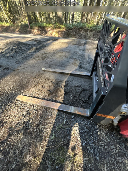 2025 PALADIN 48" Pallet Forks - Paladin