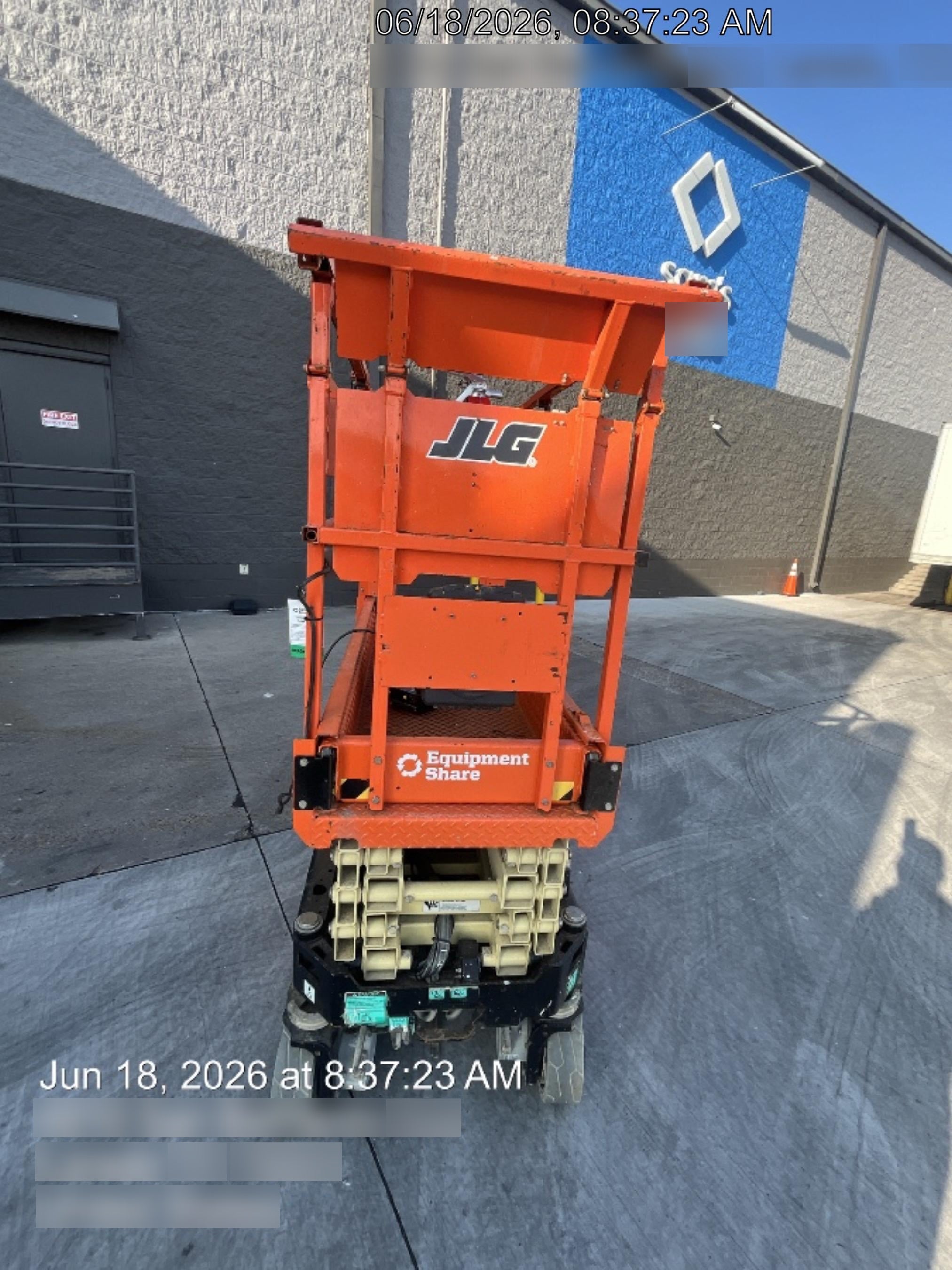 2025 JLG ES1932