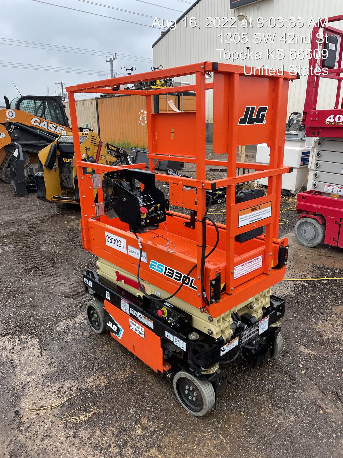2022 JLG ES1330L