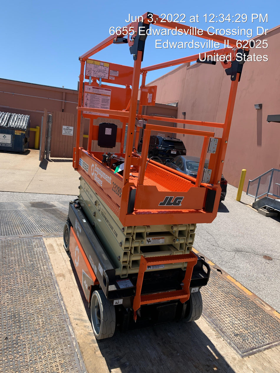 2022 JLG ES1932