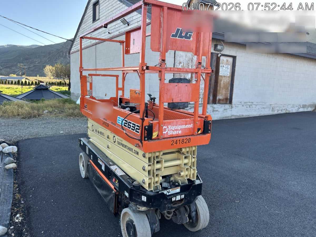 2022 JLG ES2632