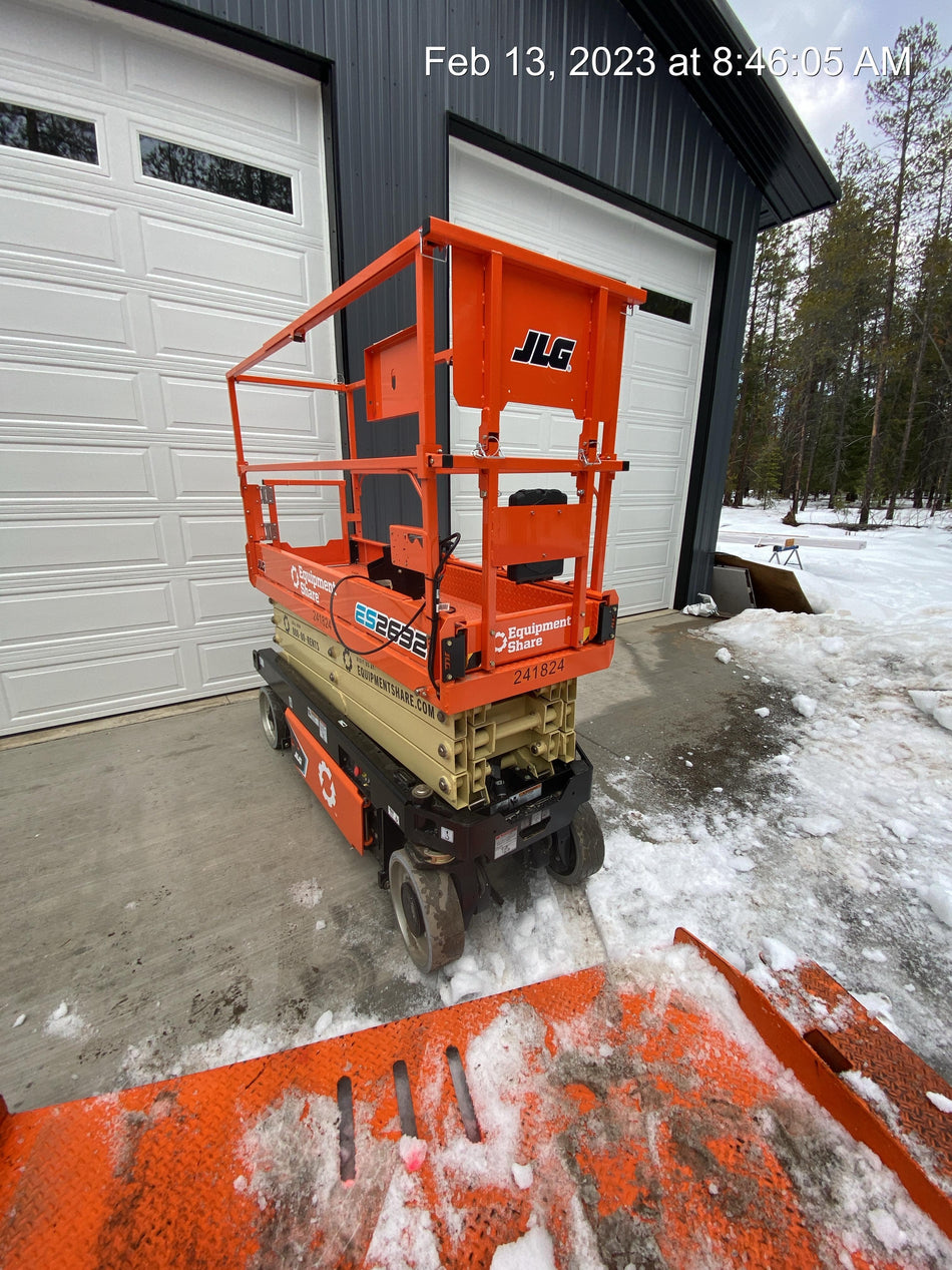 2022 JLG ES2632