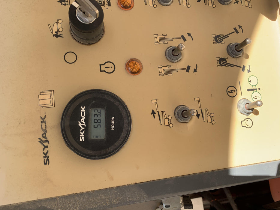 2017 SKYJACK SJ46 AJ