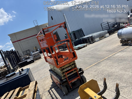 2022 JLG ES1932