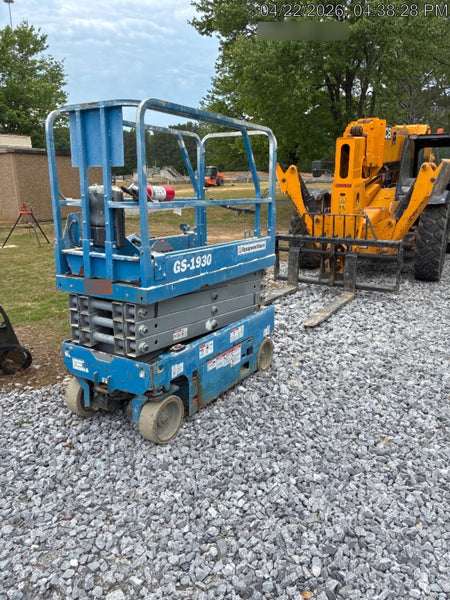 2019 Genie GS-1930 Fixed rails with chain Entry