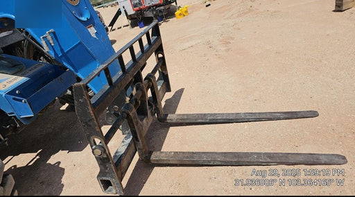 2018 Genie GTH-844 Genie GTH-844 w/Open ROPS, Solid Tires, beacon/work lights, 60" carriage/forks