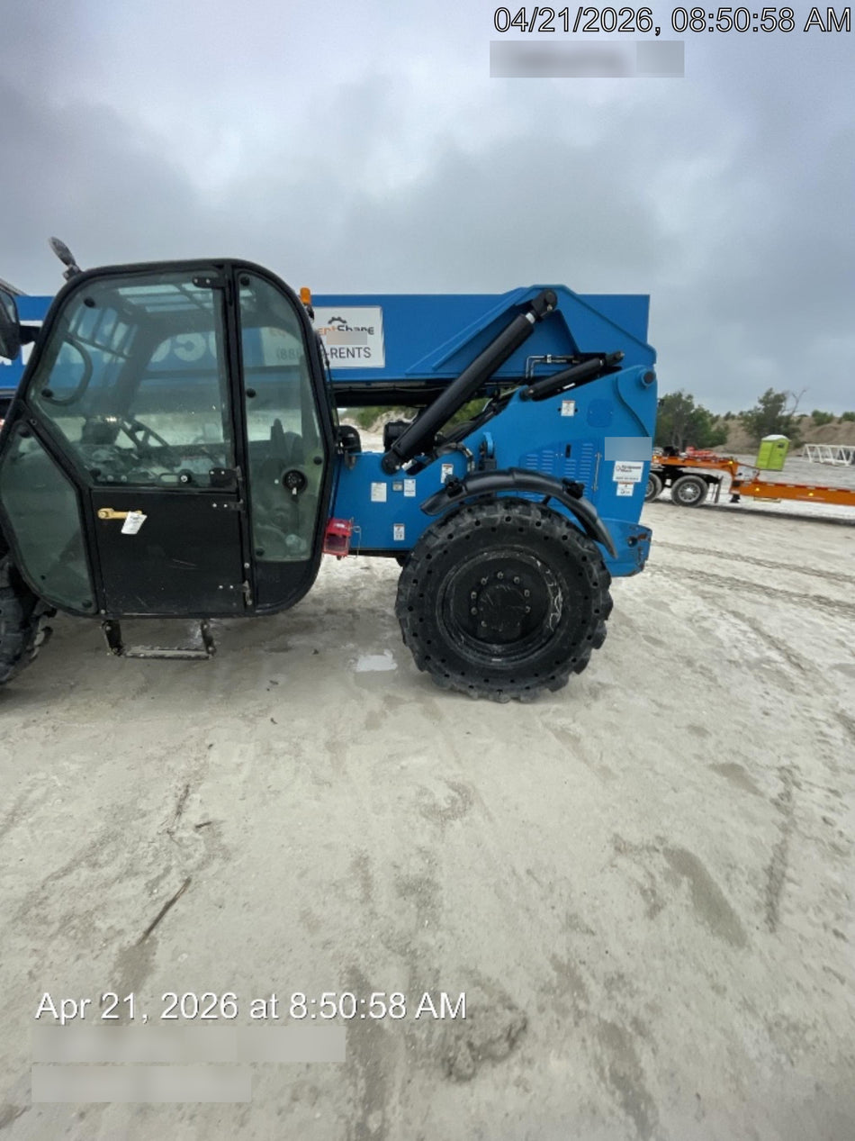 2019 Genie GTH-1056 Cab/Heat/AC, FF Tires, LED Work Lights, Beacon 60" QA Carriage, 60" Forks