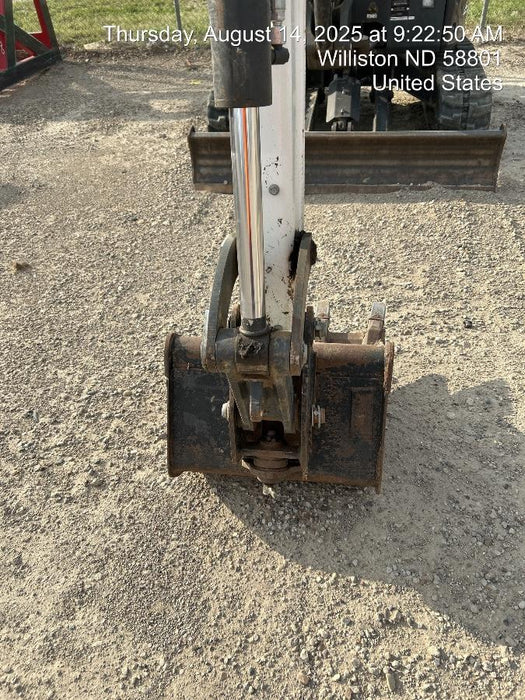 2025 TAKEUCHI 18" HD Bucket - Takeuchi