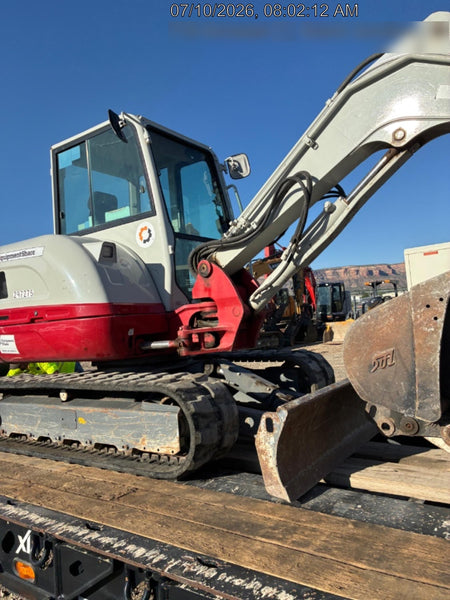 2023 TAKEUCHI TB250-2CR