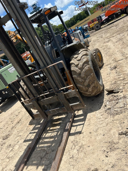 2019 CASE 588H