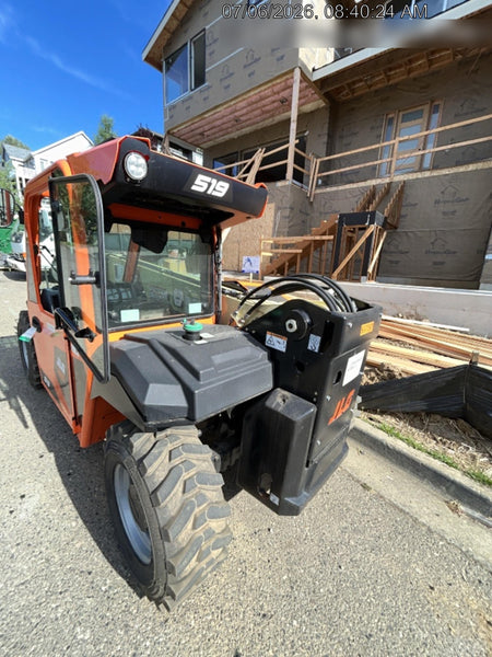 2025 JLG 519