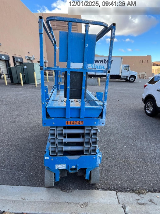 2020 Genie GS-2632 Solid NM Tires, Folding Rails with Half-Height Swing Gate, Beacon