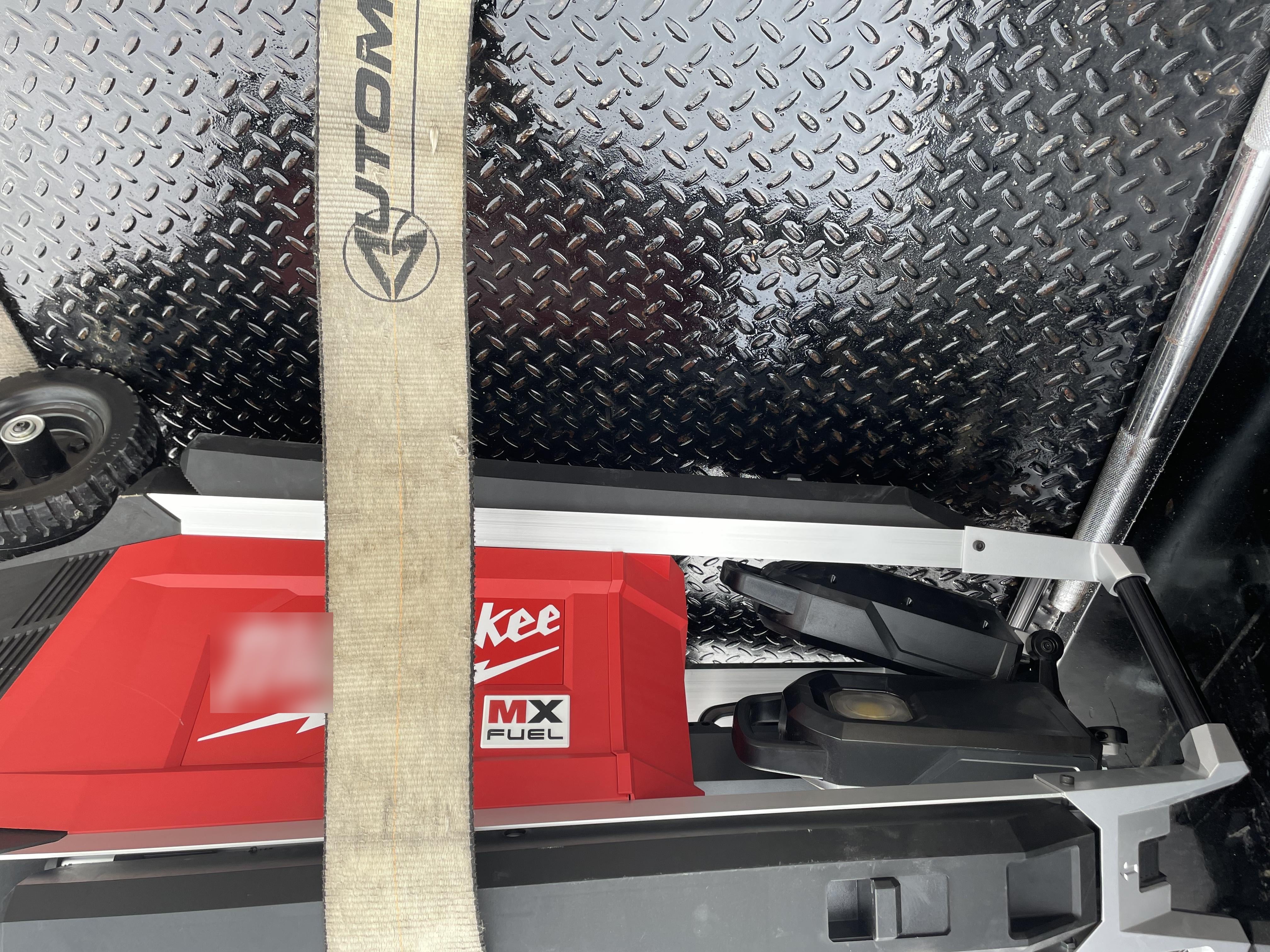 2022 MILWAUKEE MXF041-1XC
