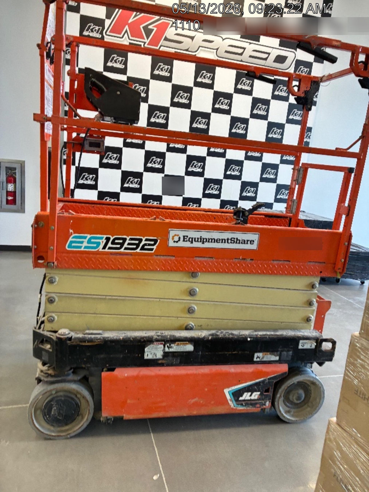 2021 JLG ES1932