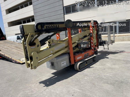 2021 JLG X600AJ