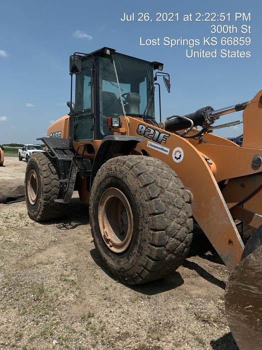 2015 CASE 821F
